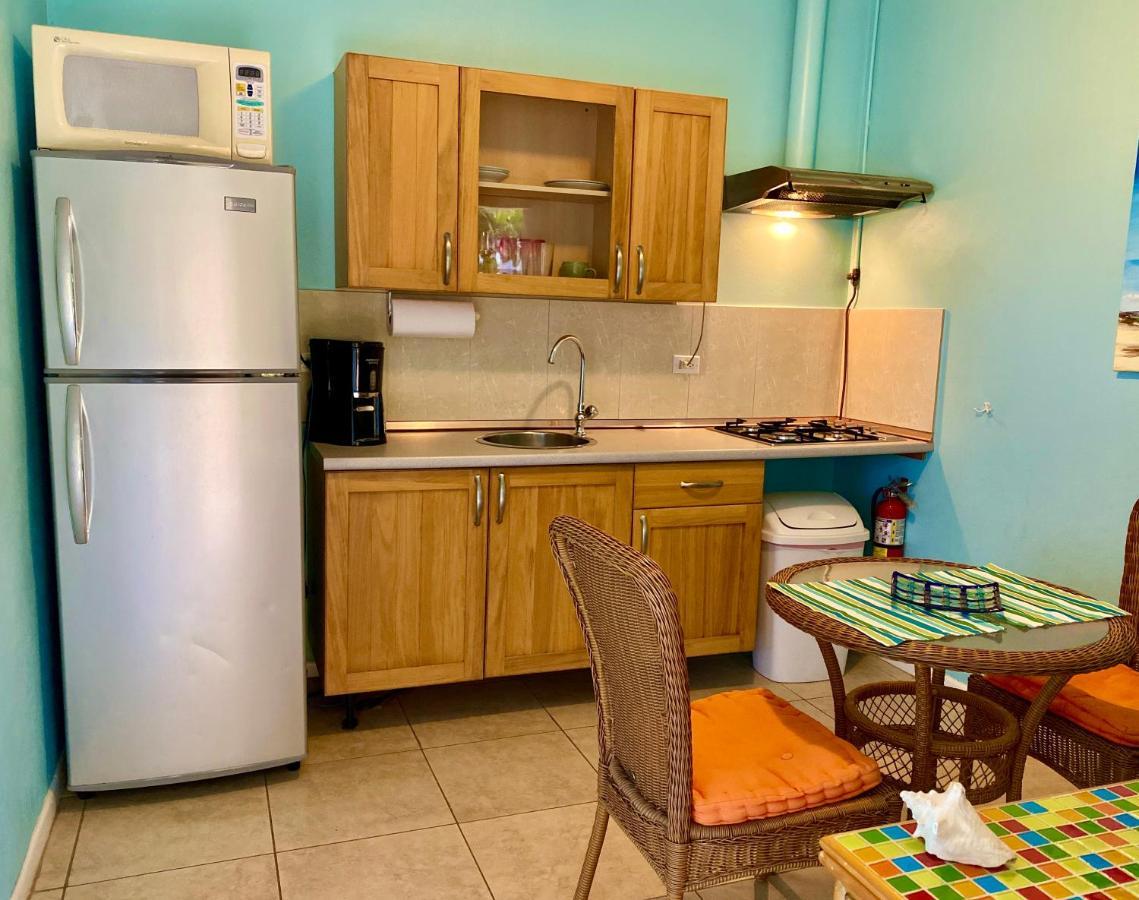 Little Paradise Aruba Vacation Apartments パームビーチ エクステリア 写真